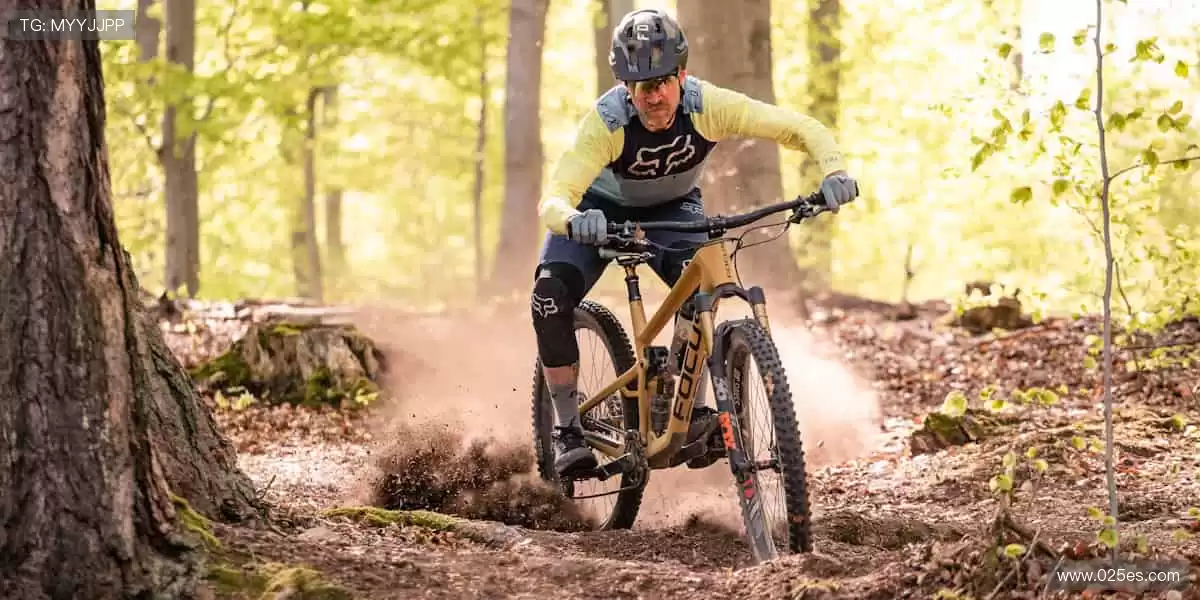 🎁限量周边，把热爱穿在身上！🎾